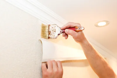 Pose de papier peint à Vay — revêtements muraux et toiles de verre